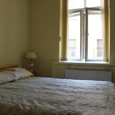 Dome Pearl Hostel *
